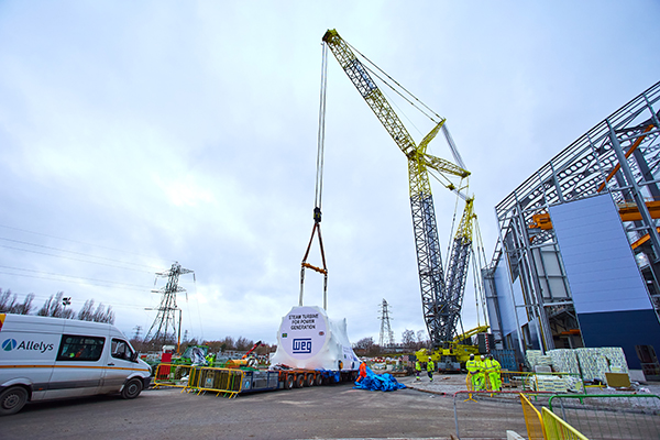 Skelton Grange generator being lifted by an Allelys crane